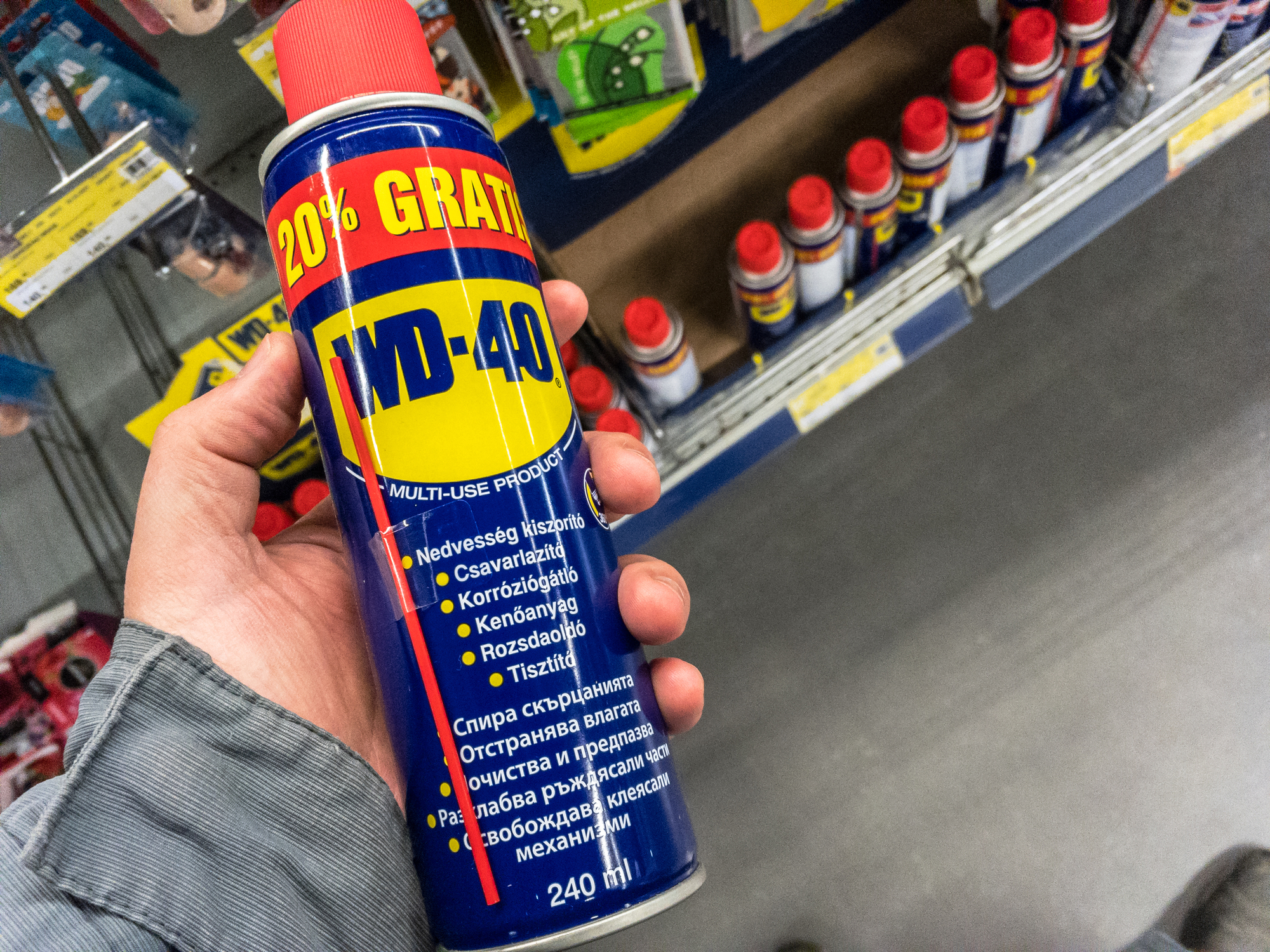Can I Use WD40 on My Guitar Strings?