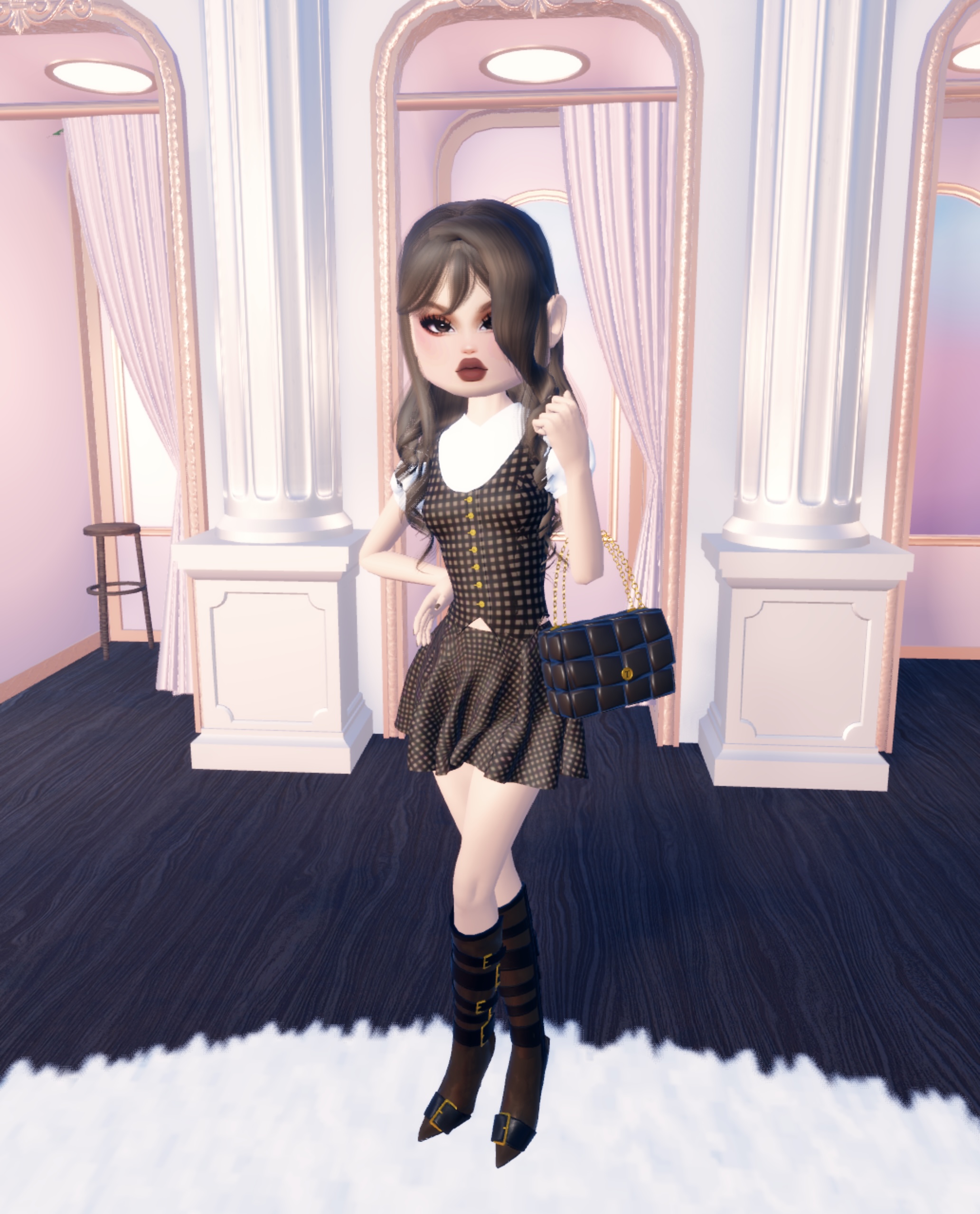 What Can You Wear For The Dress To Impress Business Person Theme?