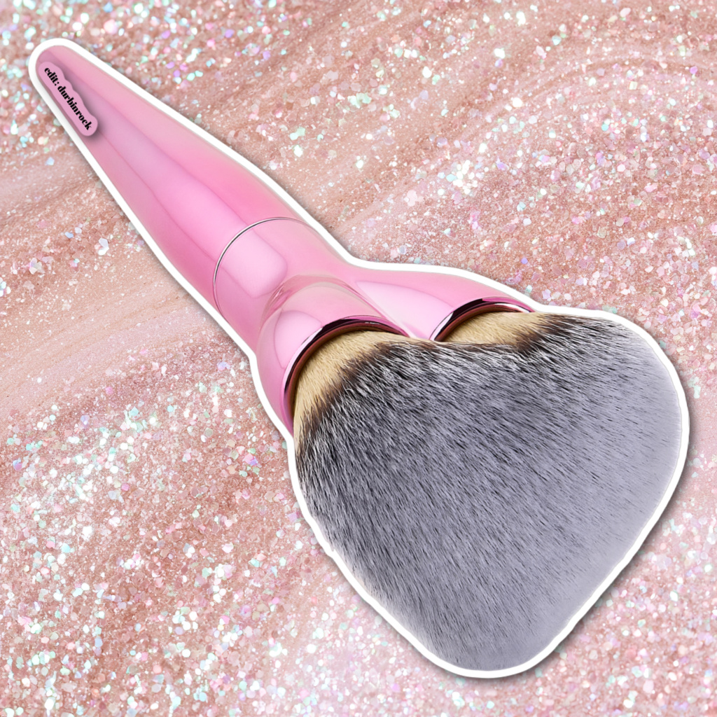 IT Cosmetics Limited Edition Love is the Foundation Brush 2026