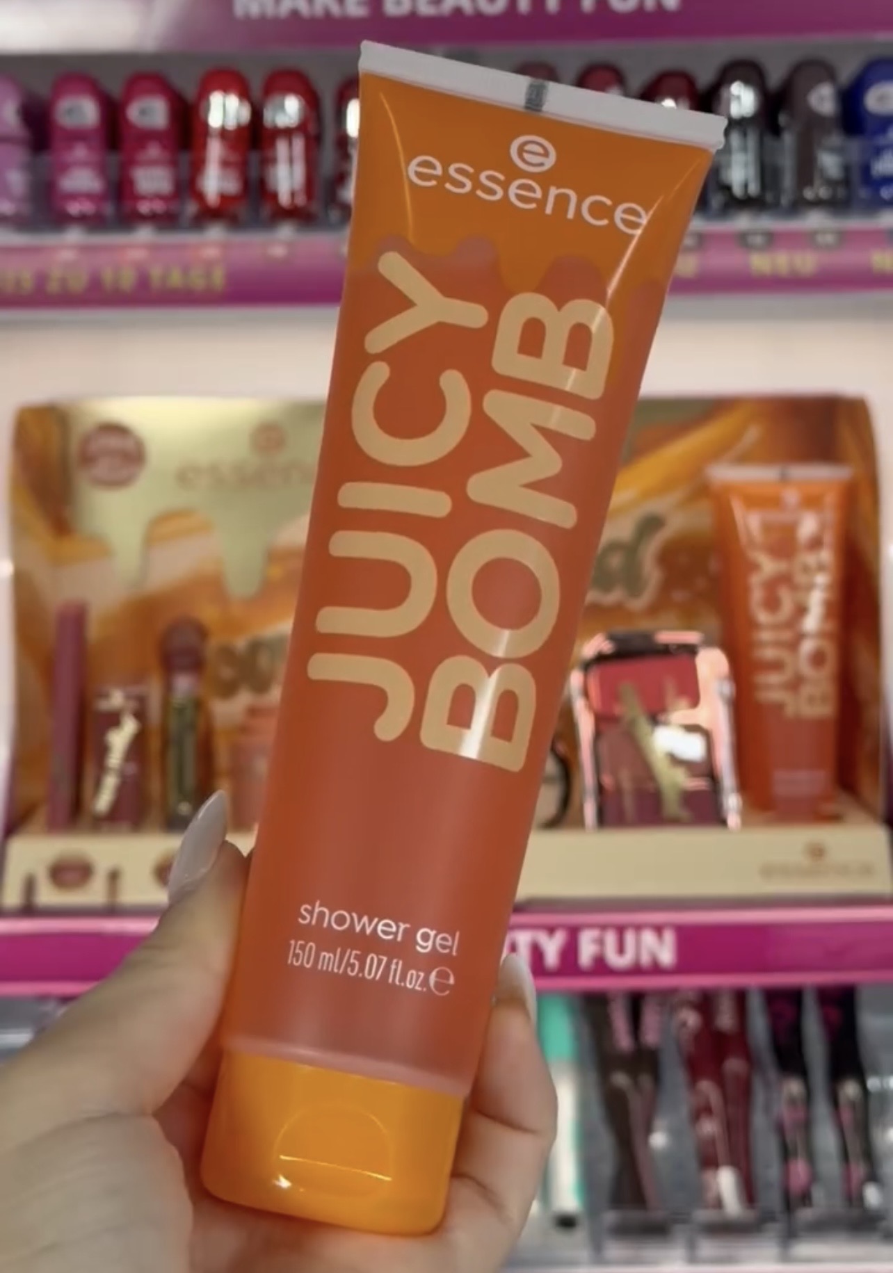 essence Caramelted Juicy Bomb Shower Gel in Caramel Splash!