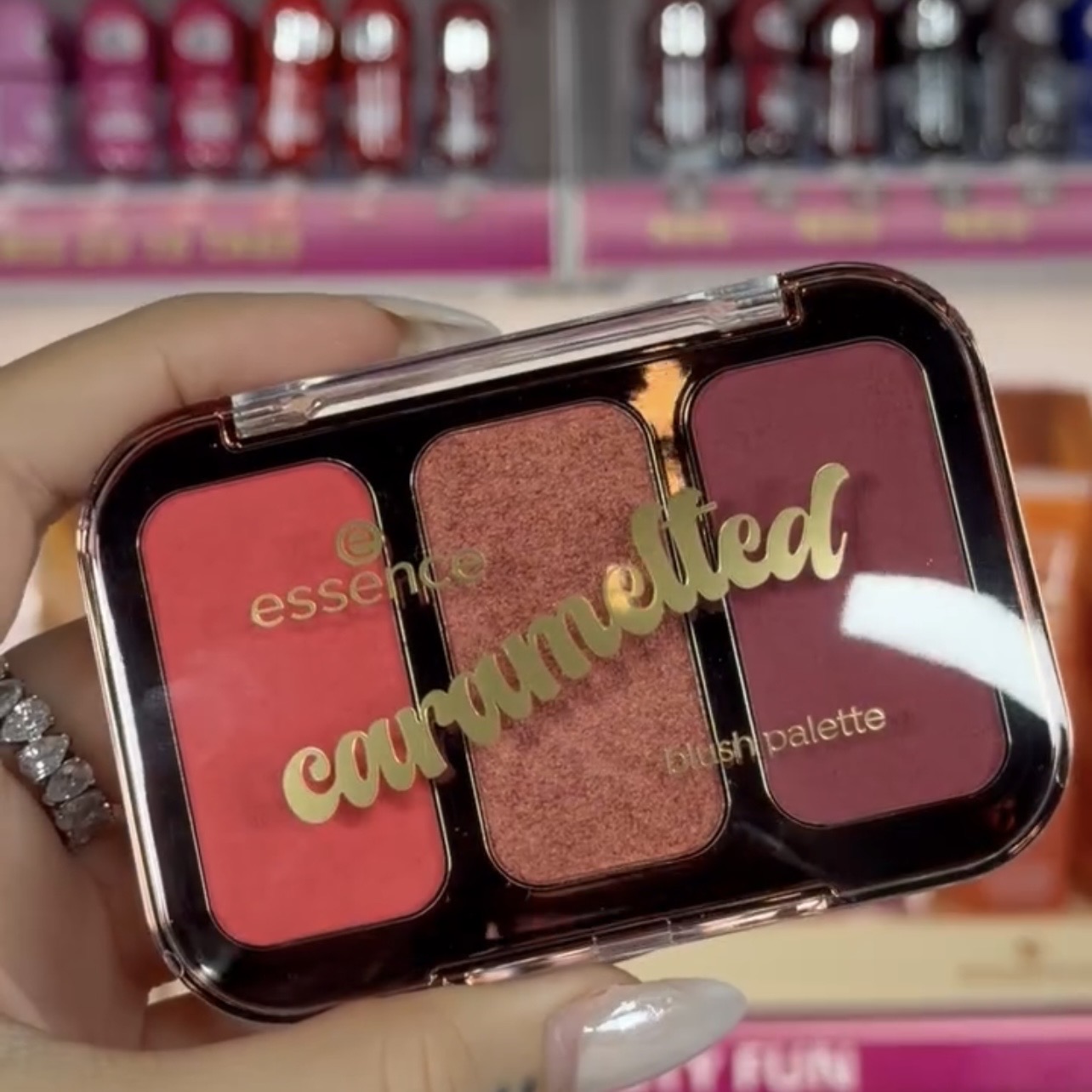 essence Caramelted Blush Palette in 01 Cheek Me Sweet