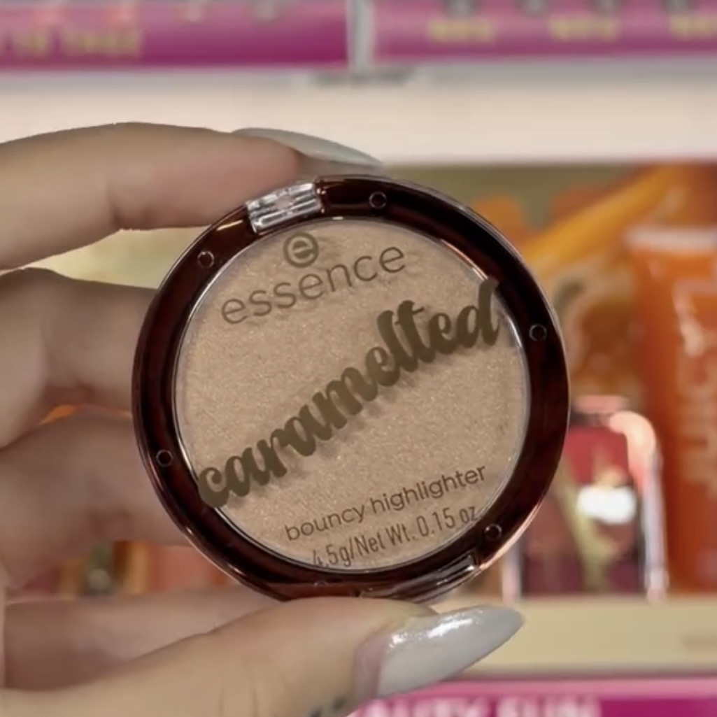 essence Caramelted Bouncy Highlighter in 01 Sweet 'n Bouncy