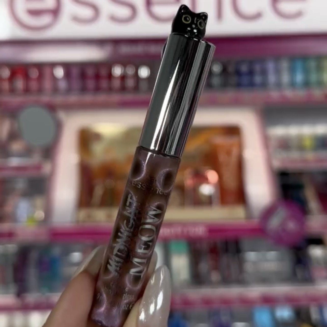 Essence Midnight Meow Cat-Eye Shiny Lipgloss