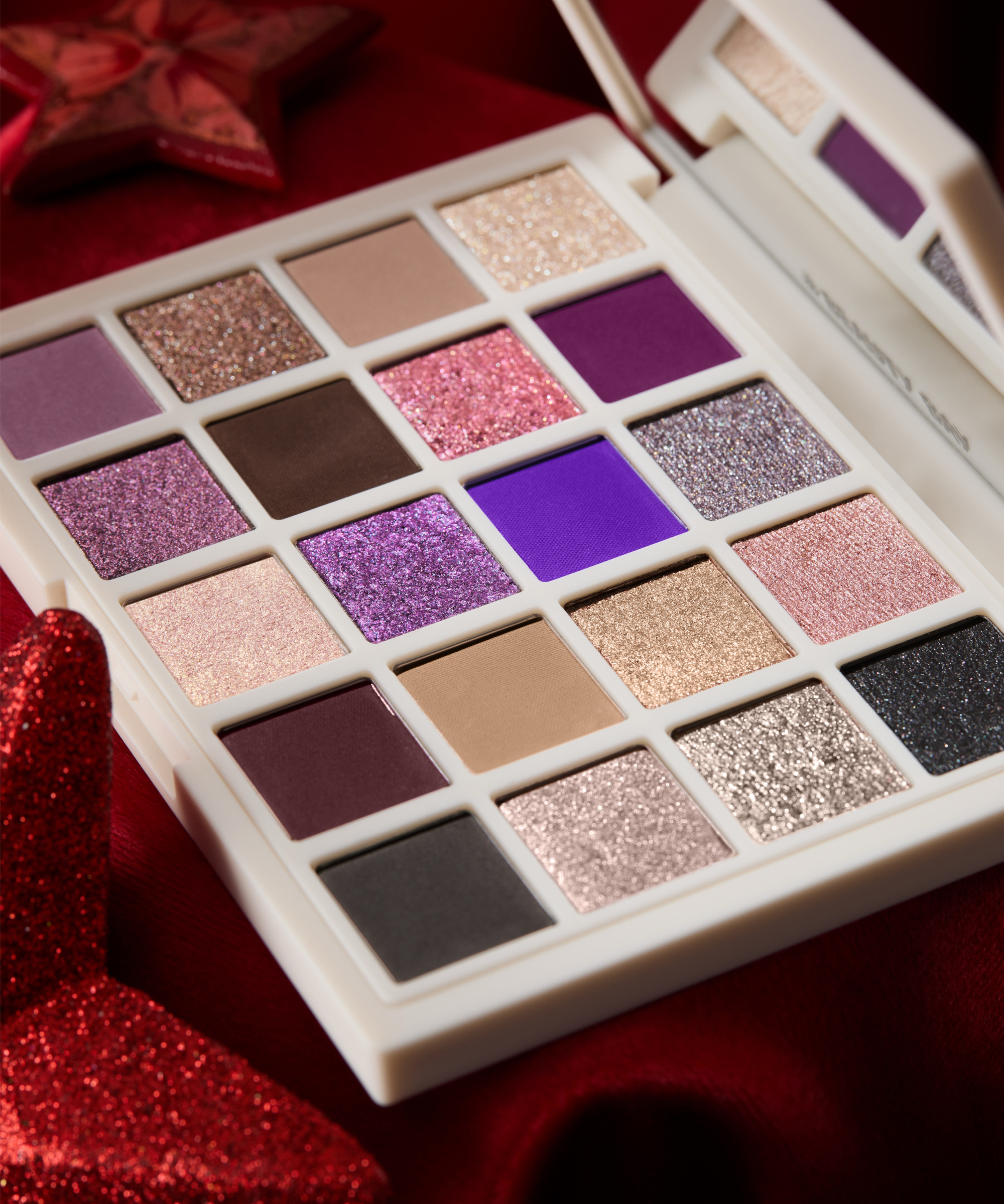 By Beauty Bay Dusky Neutral 20 Colour Palette