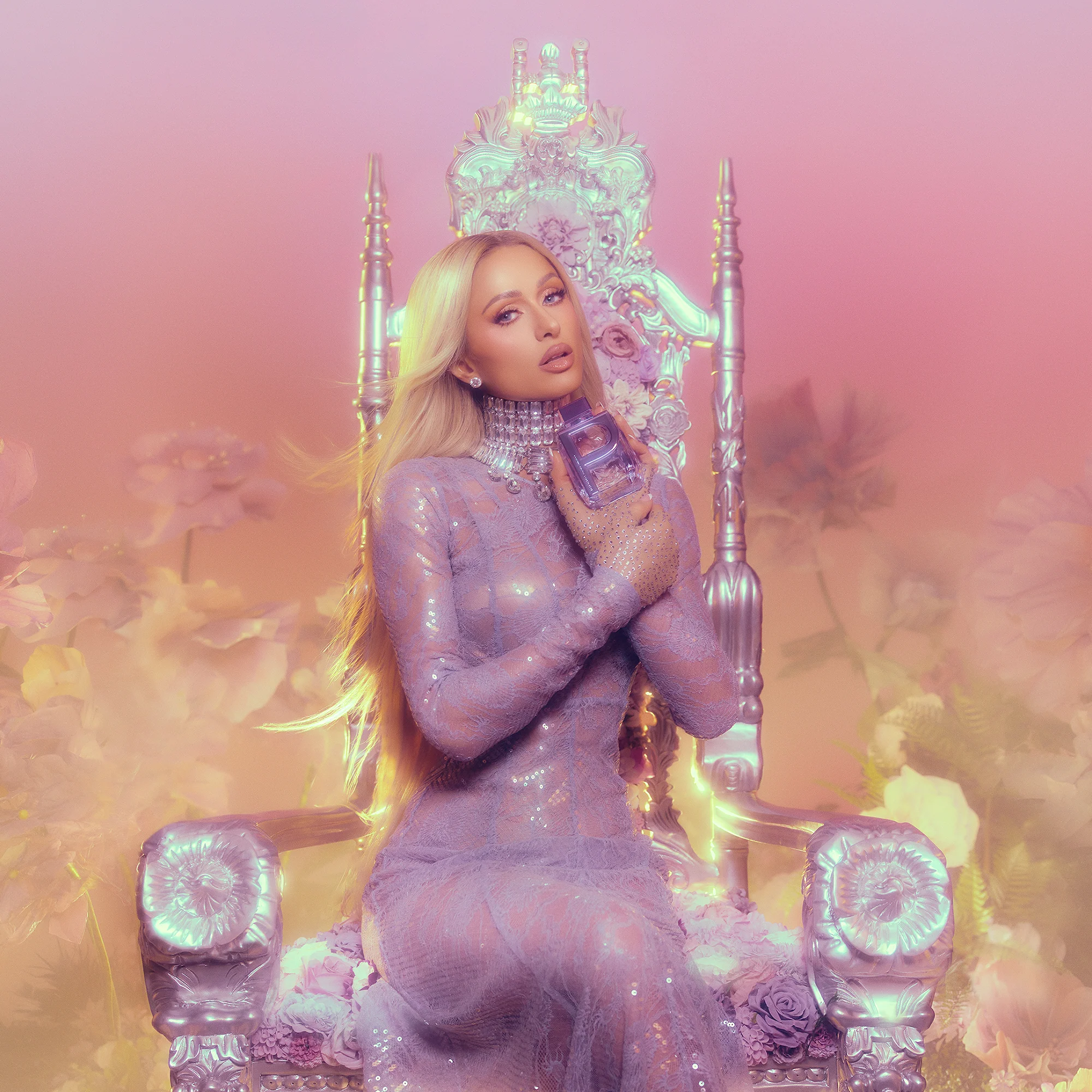 Paris Hilton ICONIC Queen Eau de Parfum